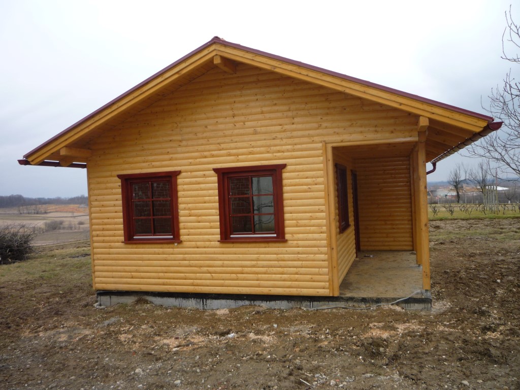 Velika montažna hiža (12).JPG